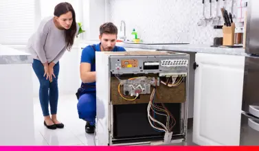 Técnico del servicio de reparación de electrodomésticos Podo